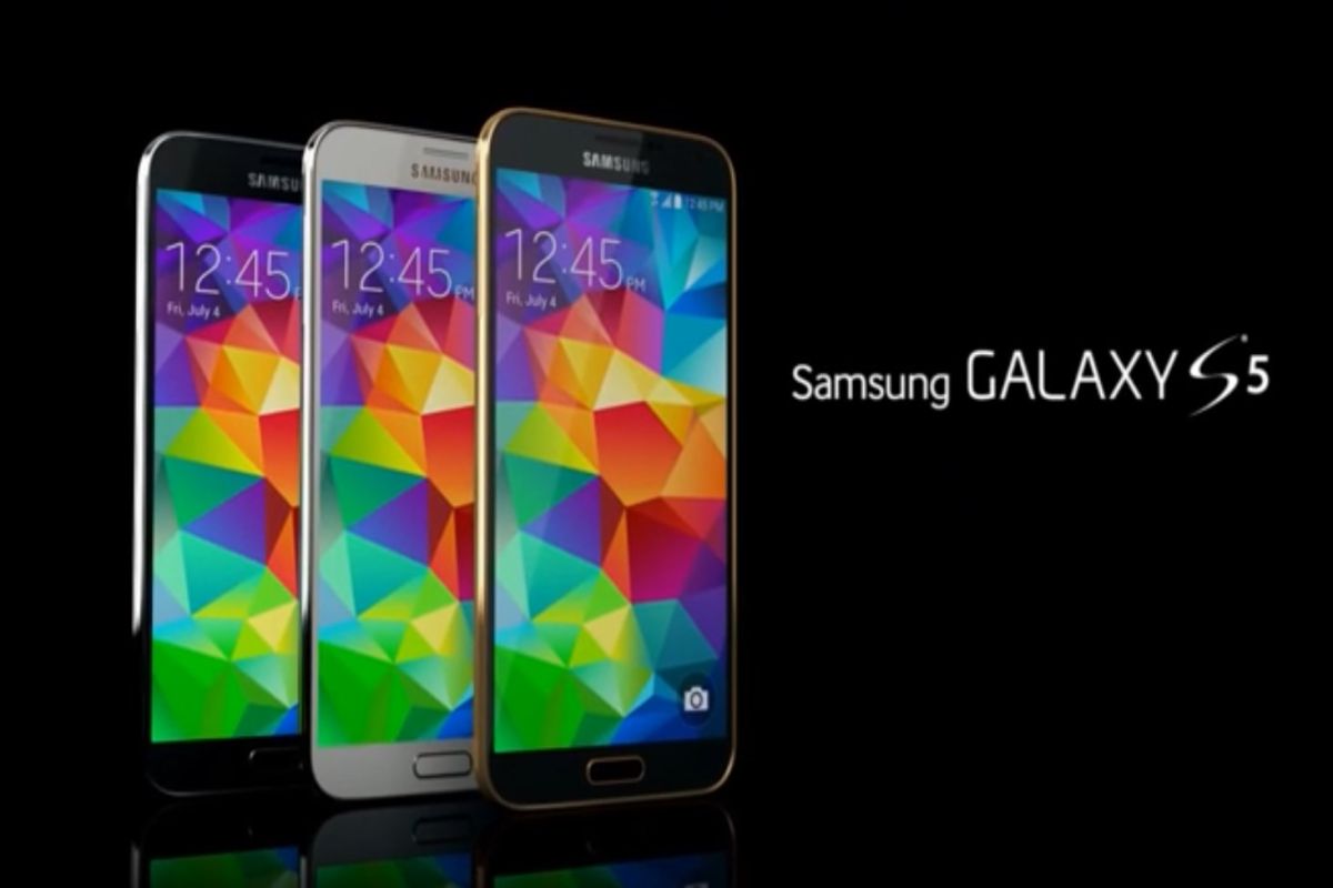 Η Samsung «χτυπάει» την Apple
